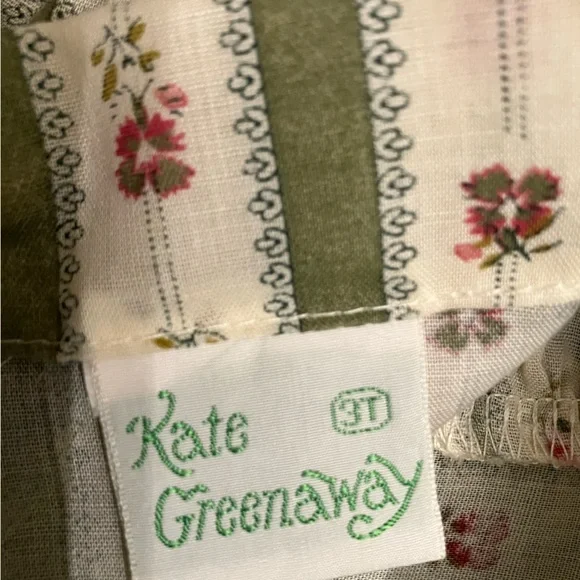 Vintage 70s Kate Greenaway dress 3T. Gathered, lace trim w/bow, green w/roses.